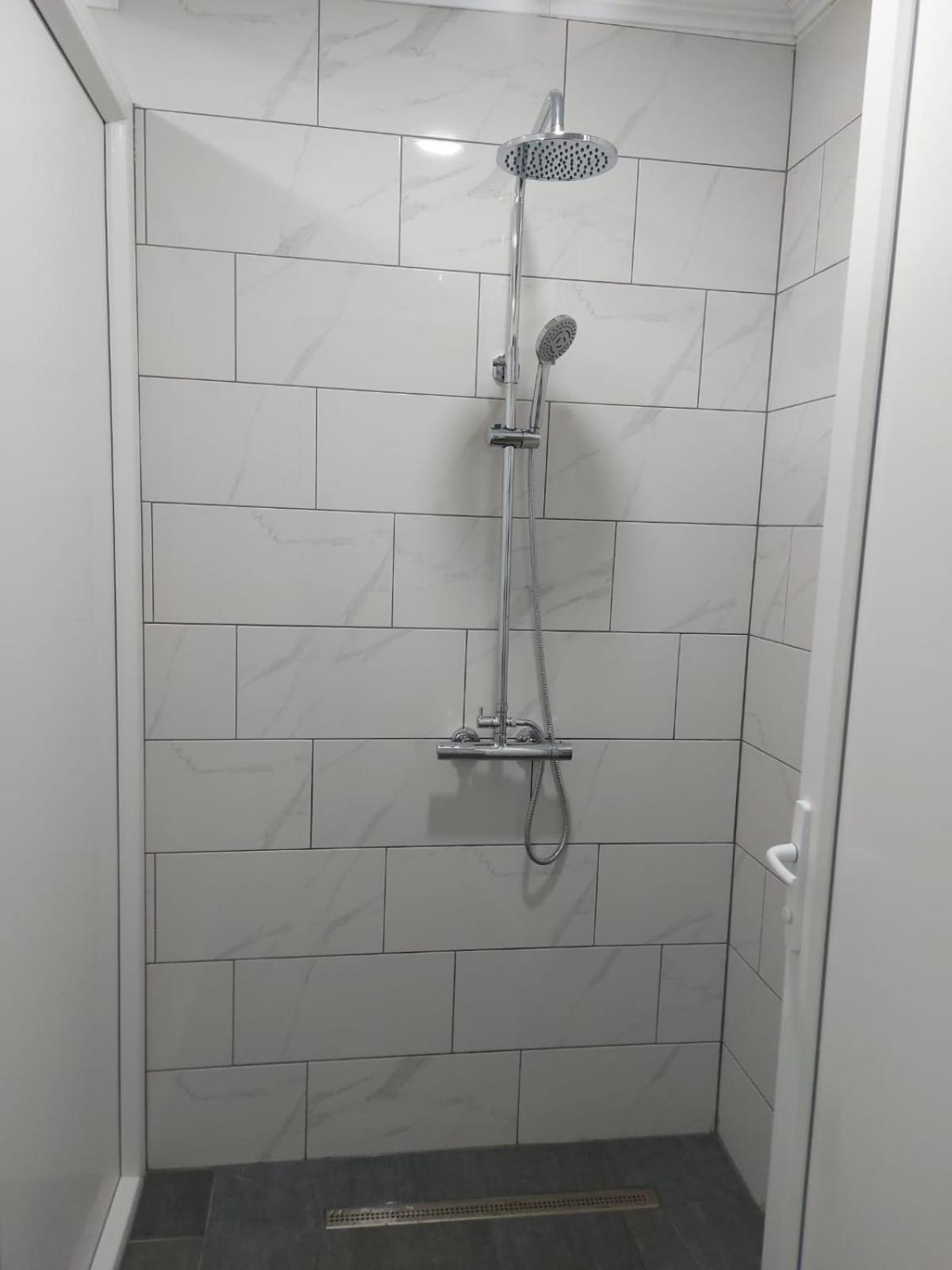 Apartmani Franciska ヤイツェ エクステリア 写真